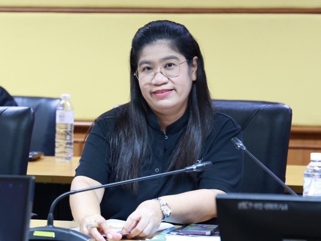 “รองอธิบดีดุสิต” นำประชุมคณะกรรมการพลังงานดีพร้อม ขับเคลื่อนมาตรการลดใช้พลังงานทั้งองค์กร