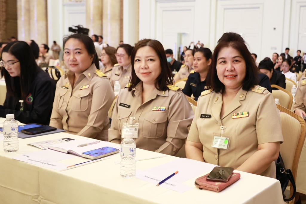 ‘วราวุธ’ นำทีมอุตสาหกรรมขานรับนโยบายงบปี 70 ชูนโยบาย 10 พลัส เร่งปรับตัวรับโลกผันผวน