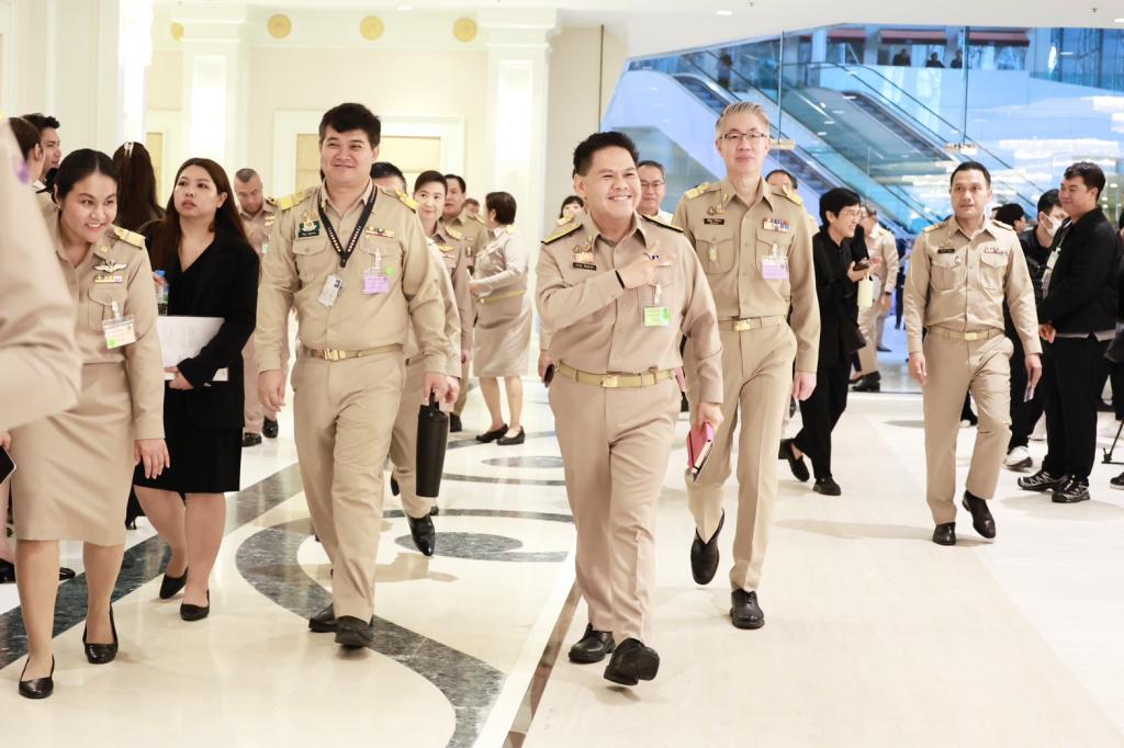 ‘วราวุธ’ นำทีมอุตสาหกรรมขานรับนโยบายงบปี 70 ชูนโยบาย 10 พลัส เร่งปรับตัวรับโลกผันผวน