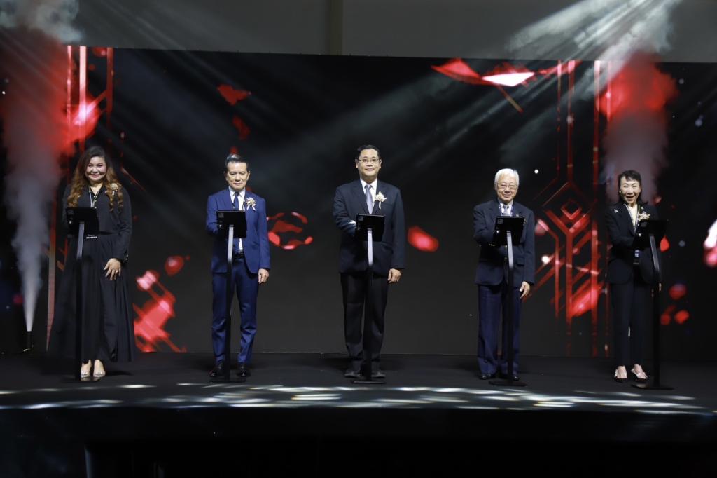 “รองอธิบดีพลาวุธฯ” ร่วมเปิดงาน JGAB 2026 ผลักดันผู้ประกอบการไทยรุ่นใหม่สู่ห่วงโซ่คุณค่าระดับสากล ปักหมุดไทยสู่ศูนย์กลางอัญมณีโลก