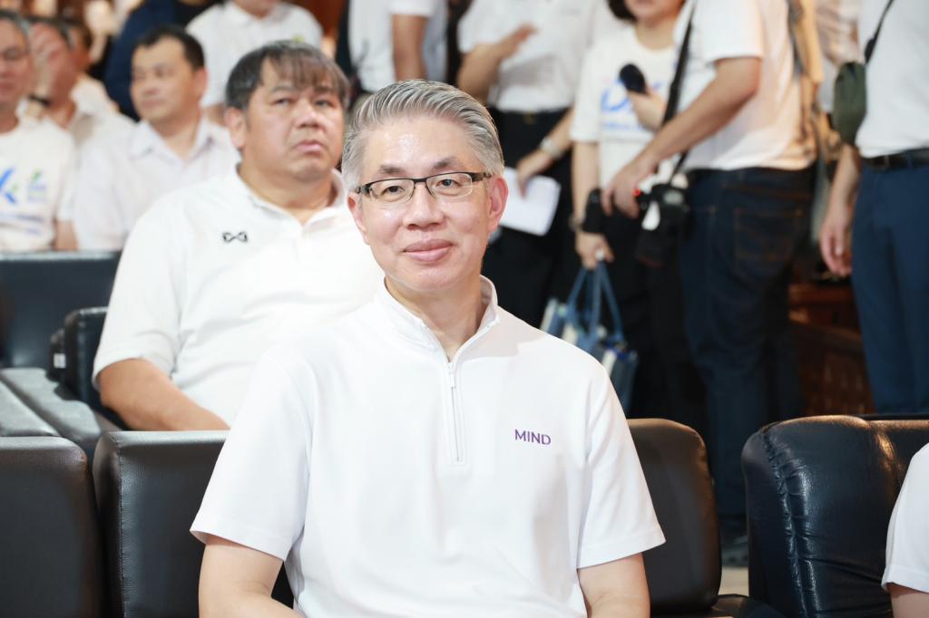 กระทรวงอุตฯ ลุยพื้นที่สุพรรณฯ เดินเกมอุตสาหกรรมไทย หนุนดีพร้อมใช้ DIPROM ITC เปิดทาง SMEs เข้าถึง “เทคโนโลยีเครื่องจักรพัฒนาสินค้า ที่ปรึกษา เงินทุน” พร้อมเปิดตัวโรงงานผลิตต้นแบบ “8 – พร้อม – พัฒน์” ต่อยอดสินค้าไทยสู่ตลาดโลก