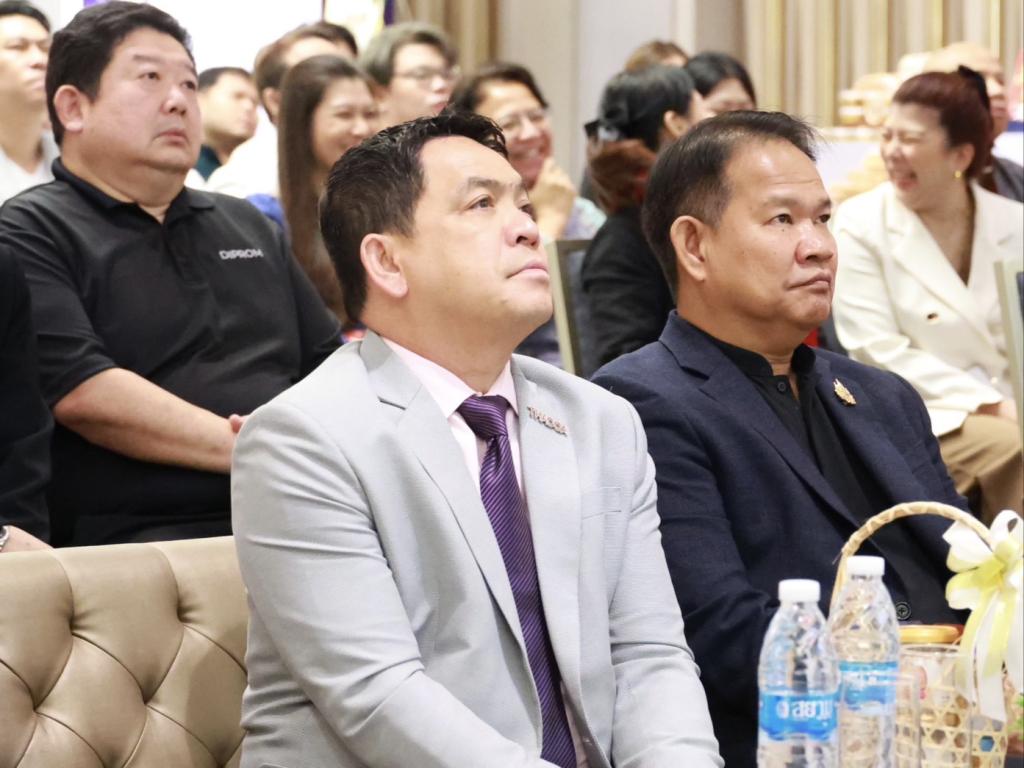 “ครัวดินสู่ฟ้า : ดีพร้อม x ไทยแอร์เอเชีย” เชื่อมครัวชุมชนสู่ประสบการณ์ความอร่อยบนเครื่อง ติดอาวุธผู้ประกอบการ ปลดล็อกมูลค่าอาหาร Local สู่ภาคการบิน พร้อมเสริมโอกาสสู่ตลาดอาหารพรีเมี่ยม