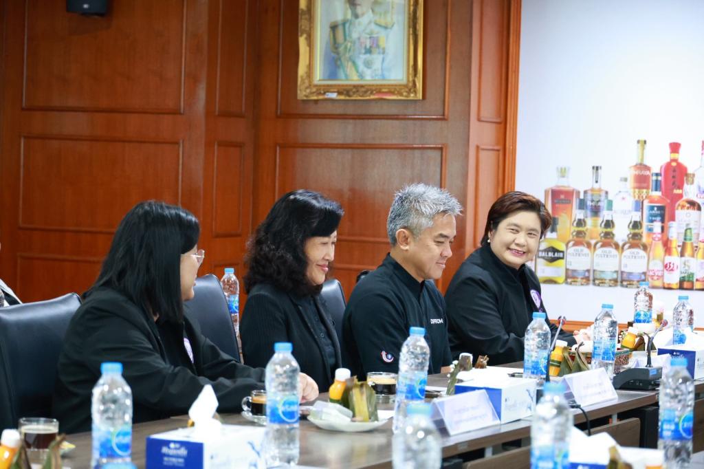 “อธิบดีณัฏฐิญา” นำทีม อก. ลงใต้ ดันอุตสาหกรรมสีเขียว เพิ่มประสิทธิภาพด้วยโลจิสติกส์ ยกระดับผู้ประกอบการ-ชุมชน สู่เศรษฐกิจยั่งยืน