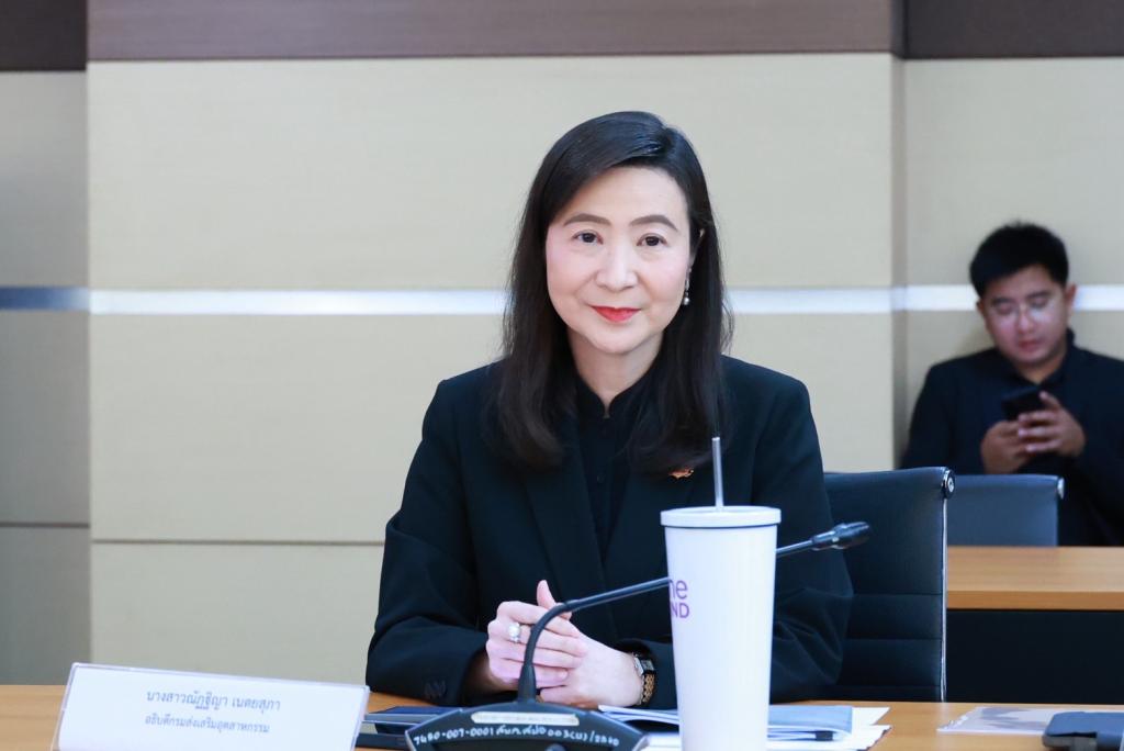 “ดีพร้อม” ร่วมหารือ “รมว.วราวุธ” ถก เครือข่ายนักธุรกิจสายกรีน-BNI  พุ่งเป้า ดัน SMEs ไทยสู่เศรษฐกิจสีเขียว