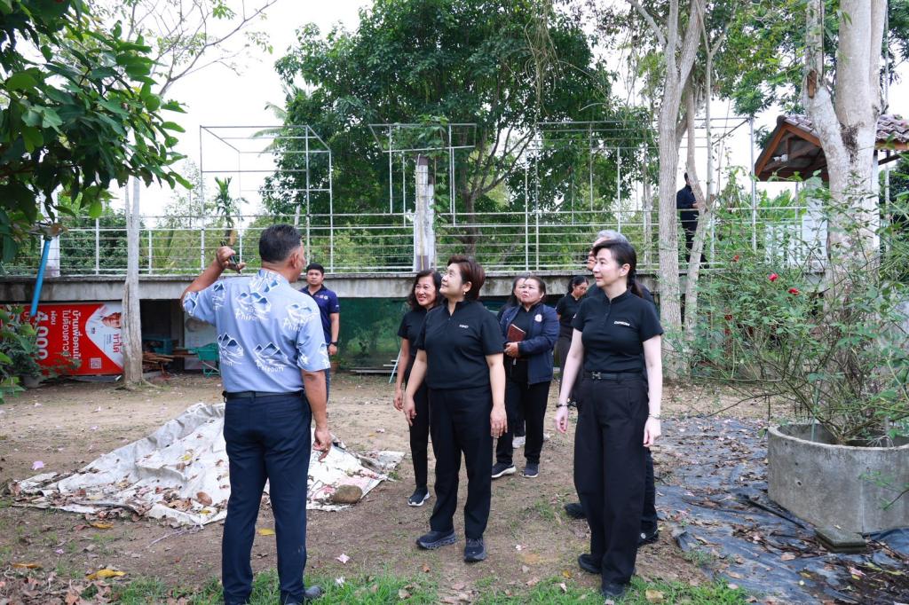 “อธิบดีณัฏฐิญา” นำทีม อก. ตะลุยชุมชนแปรรูปไม้ผลต้นน้ำตาปี ชื่นชมการเพิ่มมูลค่า สร้างรายได้ ให้เศรษฐกิจฐานรากเข้มแข็ง