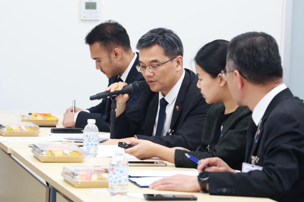 “ดีพร้อม” เดินหน้าหนุนอุตสาหกรรมไทยสู่ Industry 4.0 ดันไทยสู่ฮับหุ่นยนต์และระบบอัตโนมัติอาเซียน    ชี้ลงทุนจีนต้องควบคู่ถ่ายทอดเทคโนโลยี สร้างคนไทยรองรับอุตสาหกรรมศักยภาพ