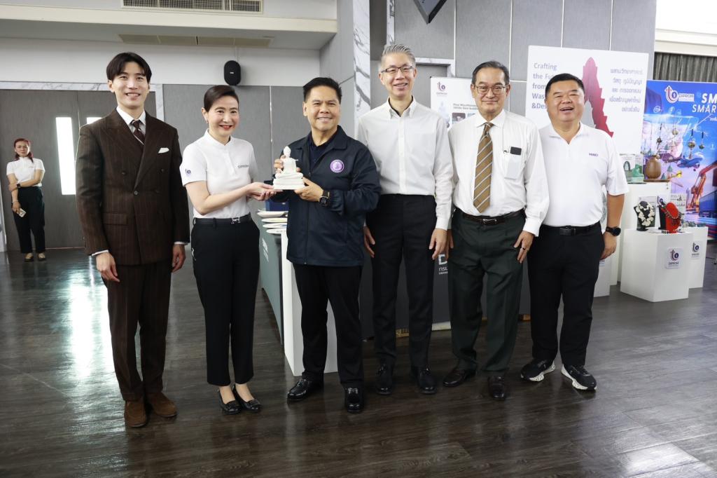 “วราวุธ” เดินเครื่อง ONE MIND สั่ง “ดีพร้อม” ปลุก SMEs–ชุมชนไทย สู่เศรษฐกิจมูลค่าสูง ชู 3 อุตสาหกรรมดาวรุ่ง “ผ้าไทย–เกษตรไบโอ–อาหารไทย” เชื่อมเทคโนโลยี ทุน และตลาด ยกระดับฐานรากเศรษฐกิจไทย