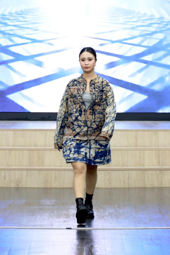 “วราวุธ” เดินเครื่อง ONE MIND สั่ง “ดีพร้อม” ปลุก SMEs–ชุมชนไทย สู่เศรษฐกิจมูลค่าสูง ชู 3 อุตสาหกรรมดาวรุ่ง “ผ้าไทย–เกษตรไบโอ–อาหารไทย” เชื่อมเทคโนโลยี ทุน และตลาด ยกระดับฐานรากเศรษฐกิจไทย