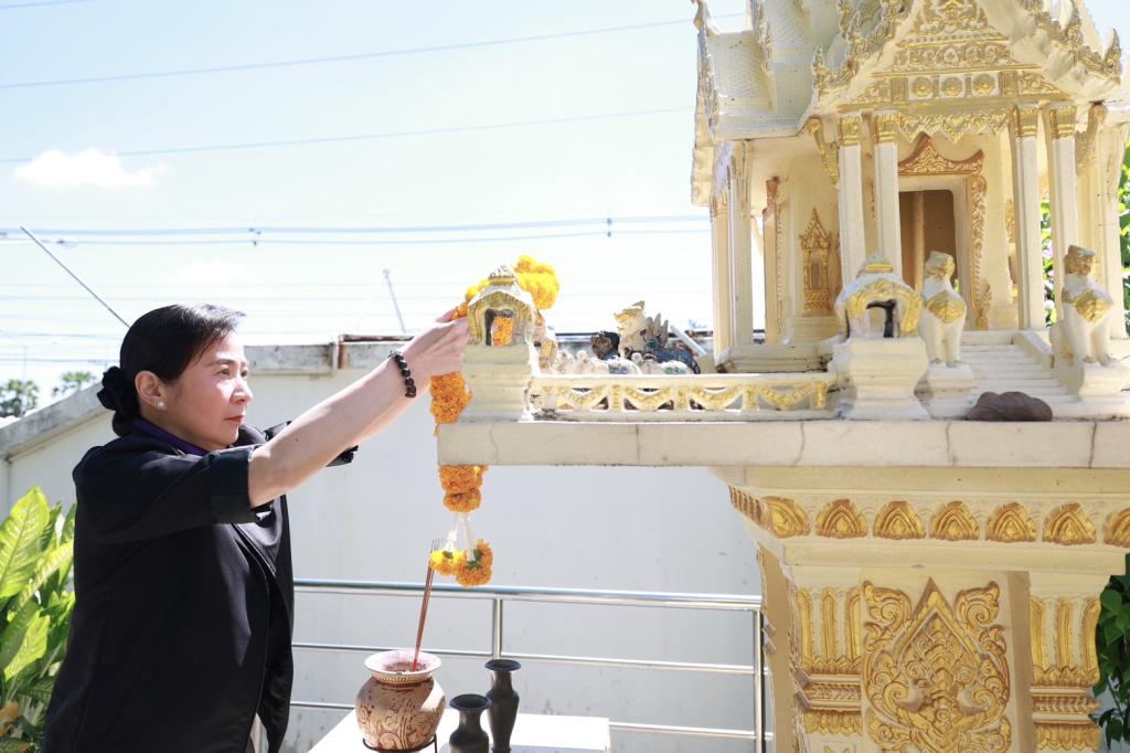 “อธิบดีณัฏฐิญา” บินตรงเมืองอุดร ตรวจเยี่ยม DC4 มอบนโยบายเร่งปั้นบุคลากรคุณภาพ เสริมแกร่งภาคอุตสาหกรรม พร้อมชู 3 กลไกสำคัญ คน–เครือข่าย–พื้นที่ ขับเคลื่อนอุตสาหกรรมกลุ่มสบายดี