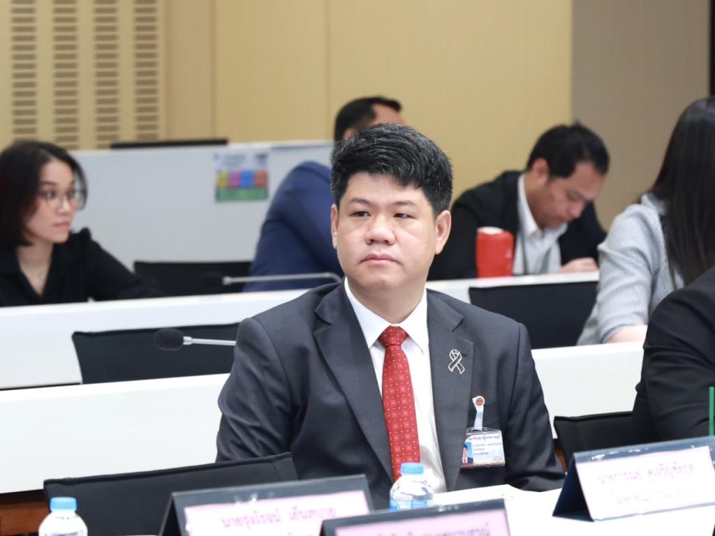 “ดีพร้อม” ร่วมหารือ "กมธ.อุตสาหกรรม" เดินหน้ายกระดับ SMEs ไทย ให้แข็งแรง พร้อมรับมือการเปลี่ยนแปลงและเศรษฐกิจโลกผันผวน
