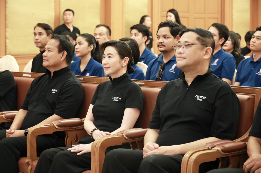 “อธิบดีณัฏฐิญา” โชว์ความสำเร็จ “ดีพร้อม คพอ.” ปั้น CEO มืออาชีพ เชื่อมโอกาสเศรษฐกิจภูมิภาคพร้อมชูผู้นำธุรกิจต้องปรับตัว รับมือโลกที่เปลี่ยนเร็ว