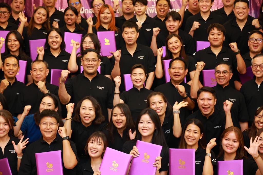 “อธิบดีณัฏฐิญา” โชว์ความสำเร็จ “ดีพร้อม คพอ.” ปั้น CEO มืออาชีพ เชื่อมโอกาสเศรษฐกิจภูมิภาคพร้อมชูผู้นำธุรกิจต้องปรับตัว รับมือโลกที่เปลี่ยนเร็ว