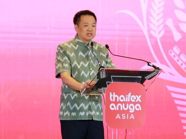 “ปลัดณัฐพล” นำทีม อุตฯ เยี่ยมชมบูธ "ดีพร้อม" ในงาน THAIFEX – ANUGA ASIA 2026 ภายใต้แนวคิด "WHAT'S NEXT IN F&B" เปิดประสบการณ์ สร้างโอกาส เสริมแกร่งธุรกิจและนวัตกรรมอาหาร ยกระดับ ผปก. ไทยสู่ตลาดระดับสากล