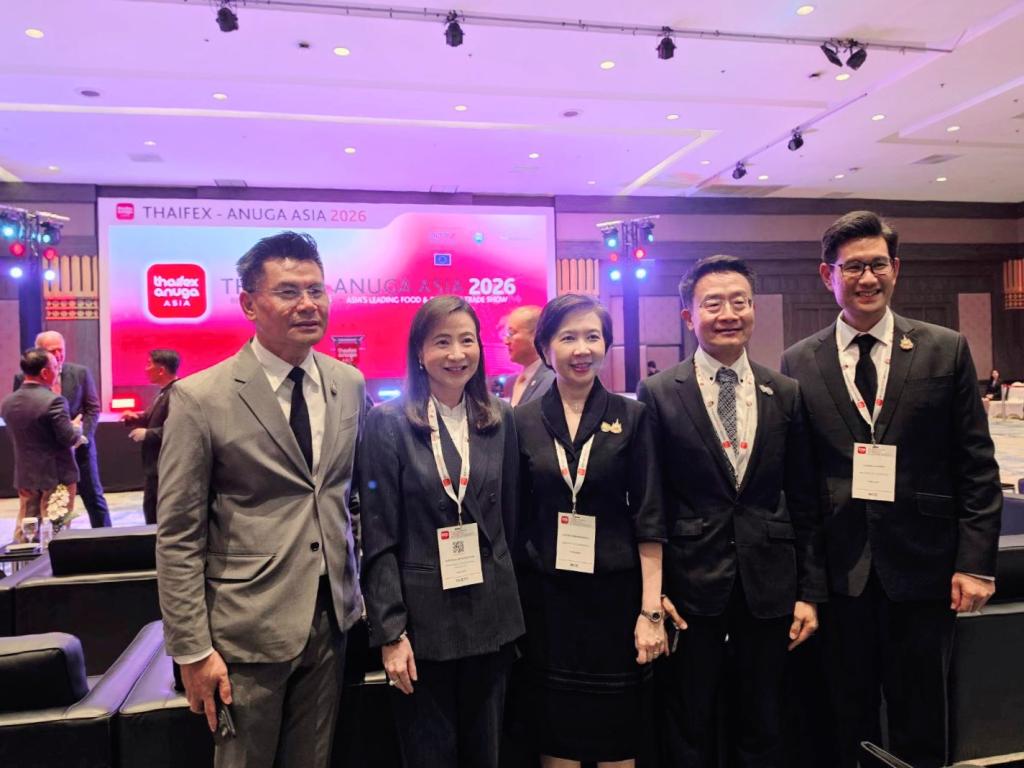 “ปลัดณัฐพล” นำทีม อุตฯ เยี่ยมชมบูธ "ดีพร้อม" ในงาน THAIFEX – ANUGA ASIA 2026 ภายใต้แนวคิด "WHAT'S NEXT IN F&B" เปิดประสบการณ์ สร้างโอกาส เสริมแกร่งธุรกิจและนวัตกรรมอาหาร ยกระดับ ผปก. ไทยสู่ตลาดระดับสากล