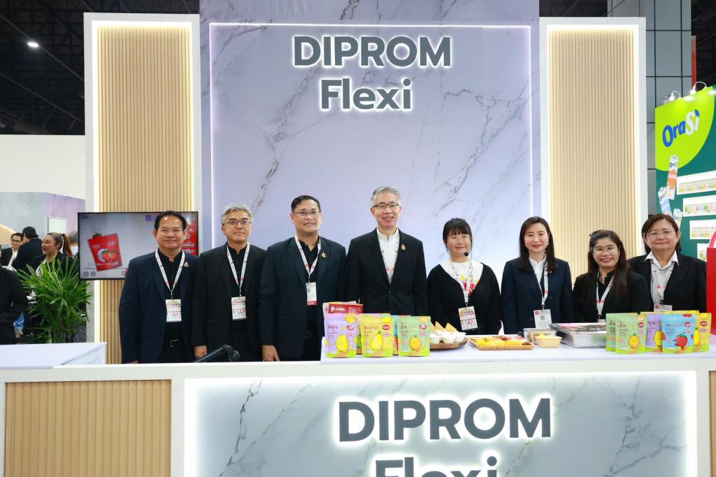 “ปลัดณัฐพล” นำทีม อุตฯ เยี่ยมชมบูธ "ดีพร้อม" ในงาน THAIFEX – ANUGA ASIA 2026 ภายใต้แนวคิด "WHAT'S NEXT IN F&B" เปิดประสบการณ์ สร้างโอกาส เสริมแกร่งธุรกิจและนวัตกรรมอาหาร ยกระดับ ผปก. ไทยสู่ตลาดระดับสากล
