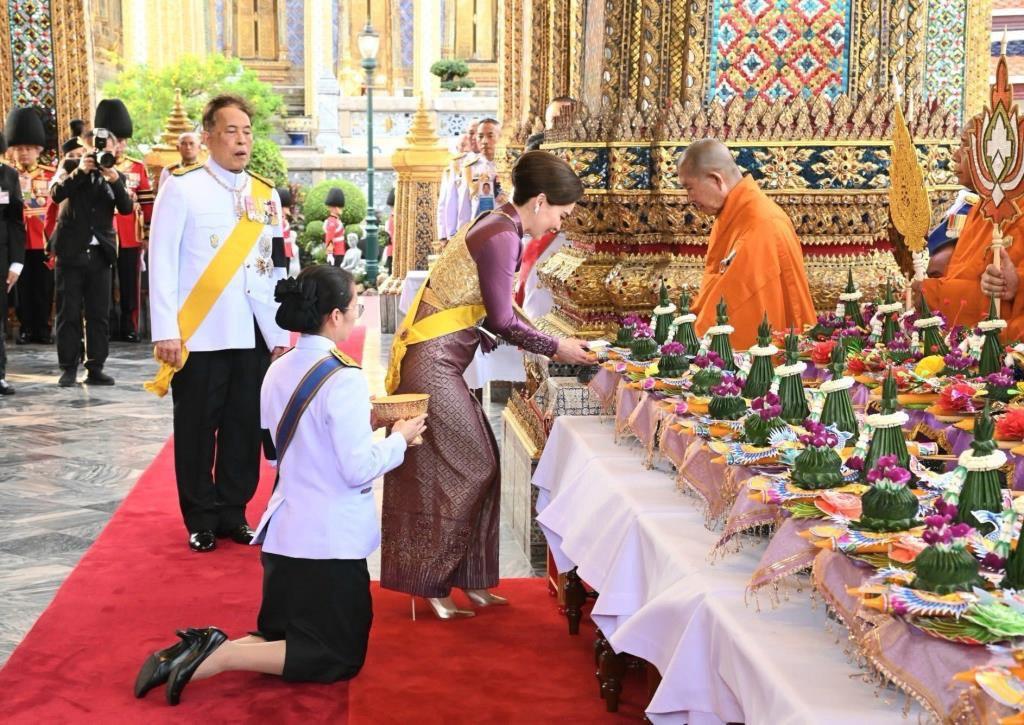 อธิบดีณัฏฐิญา เฝ้ารับเสด็จ ในหลวง - พระราชินี เสด็จ ฯ พระราชพิธีมหามงคลเฉลิมพระชนมพรรษา 4 รอบ สมเด็จพระนางเจ้า ฯ พระบรมราชินี 3 มิถุนายน 2569