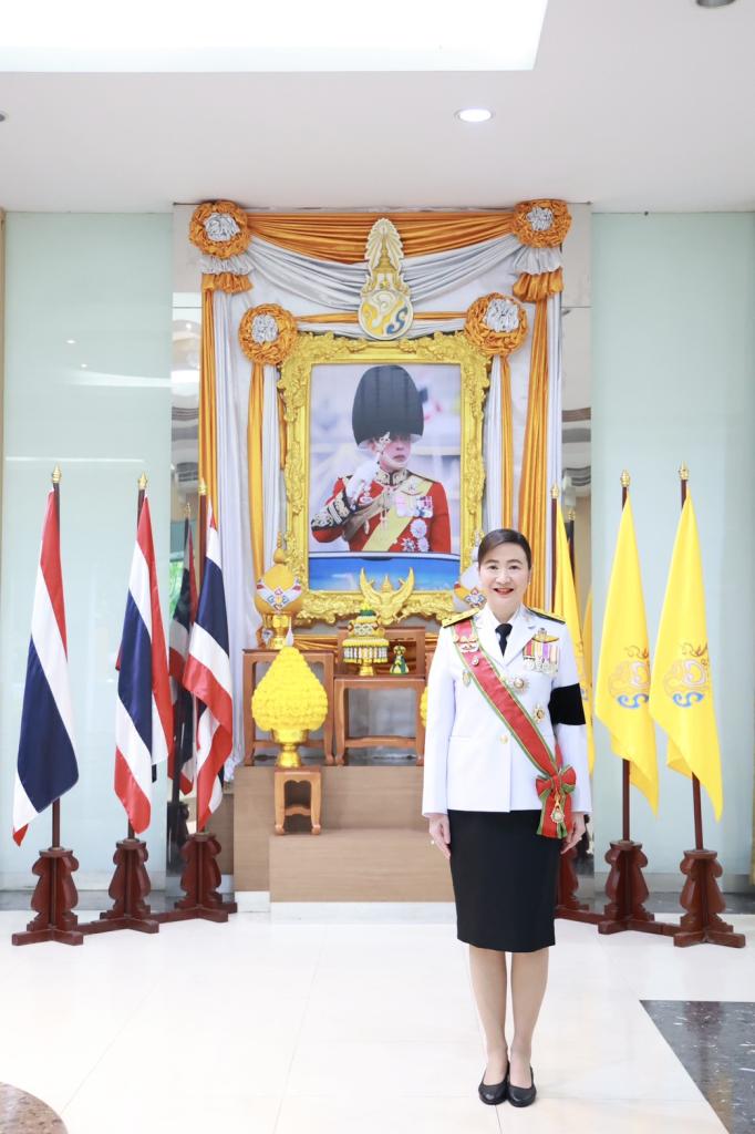 อธิบดีณัฏฐิญา เฝ้ารับเสด็จ ในหลวง - พระราชินี เสด็จ ฯ พระราชพิธีมหามงคลเฉลิมพระชนมพรรษา 4 รอบ สมเด็จพระนางเจ้า ฯ พระบรมราชินี 3 มิถุนายน 2569