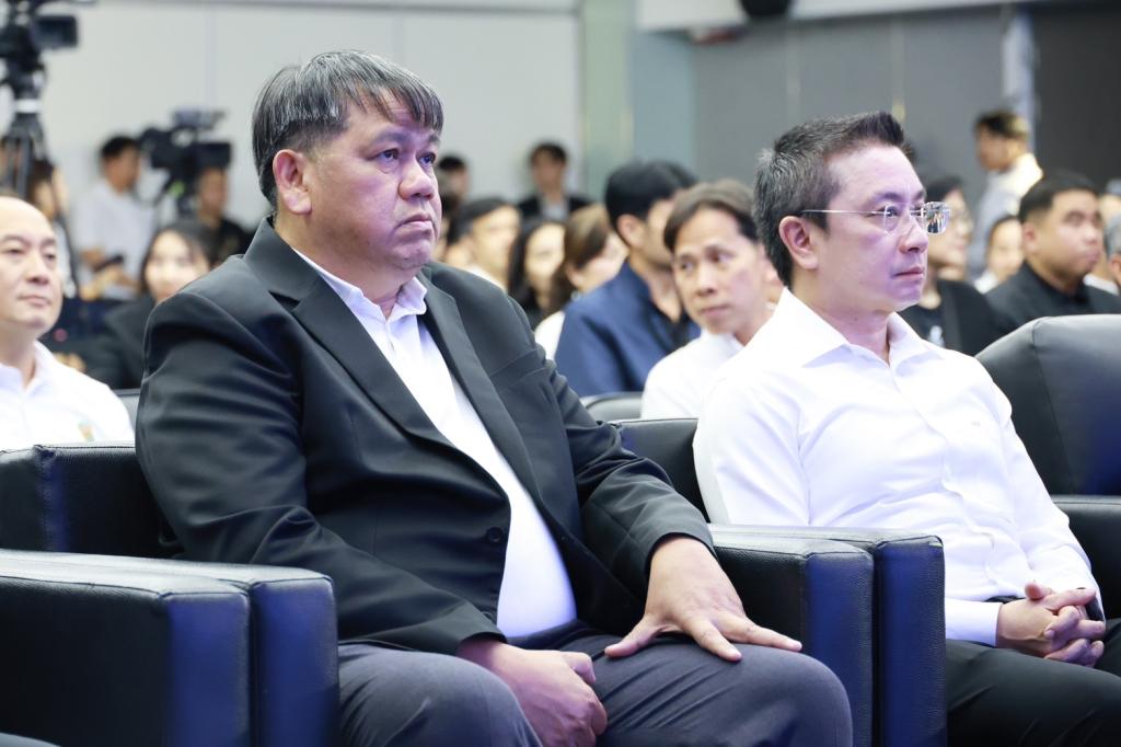 กระทรวงอุตฯ เดินเกมรุก “ONE MIND” สั่งการ “ดีพร้อม” ผนึก “สสว.” คิกออฟ ‘Rebuild SMEs’ เร่งฟื้นฟูและเสริมแกร่ง พร้อมยกระดับศักยภาพ SMEs ไทย กว่า 800 กิจการ สู่เศรษฐกิจยุคใหม่ คาดสร้างมูลค่าเศรษฐกิจกว่า 840 ล้านบาท