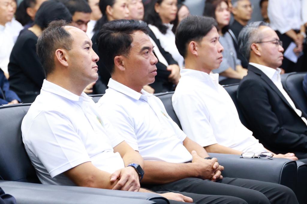 กระทรวงอุตฯ เดินเกมรุก “ONE MIND” สั่งการ “ดีพร้อม” ผนึก “สสว.” คิกออฟ ‘Rebuild SMEs’ เร่งฟื้นฟูและเสริมแกร่ง พร้อมยกระดับศักยภาพ SMEs ไทย กว่า 800 กิจการ สู่เศรษฐกิจยุคใหม่ คาดสร้างมูลค่าเศรษฐกิจกว่า 840 ล้านบาท