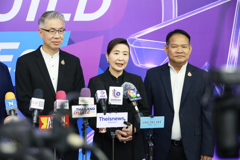 กระทรวงอุตฯ เดินเกมรุก “ONE MIND” สั่งการ “ดีพร้อม” ผนึก “สสว.” คิกออฟ ‘Rebuild SMEs’ เร่งฟื้นฟูและเสริมแกร่ง พร้อมยกระดับศักยภาพ SMEs ไทย กว่า 800 กิจการ สู่เศรษฐกิจยุคใหม่ คาดสร้างมูลค่าเศรษฐกิจกว่า 840 ล้านบาท