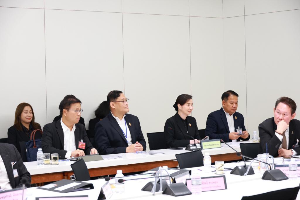 “ดีพร้อม” ร่วมหารือ "กมธ.อุตสาหกรรม" เดินหน้ายกระดับ SMEs ไทย ให้ FLEXi พร้อมรับมือการเปลี่ยนแปลงและเศรษฐกิจโลกผันผวน