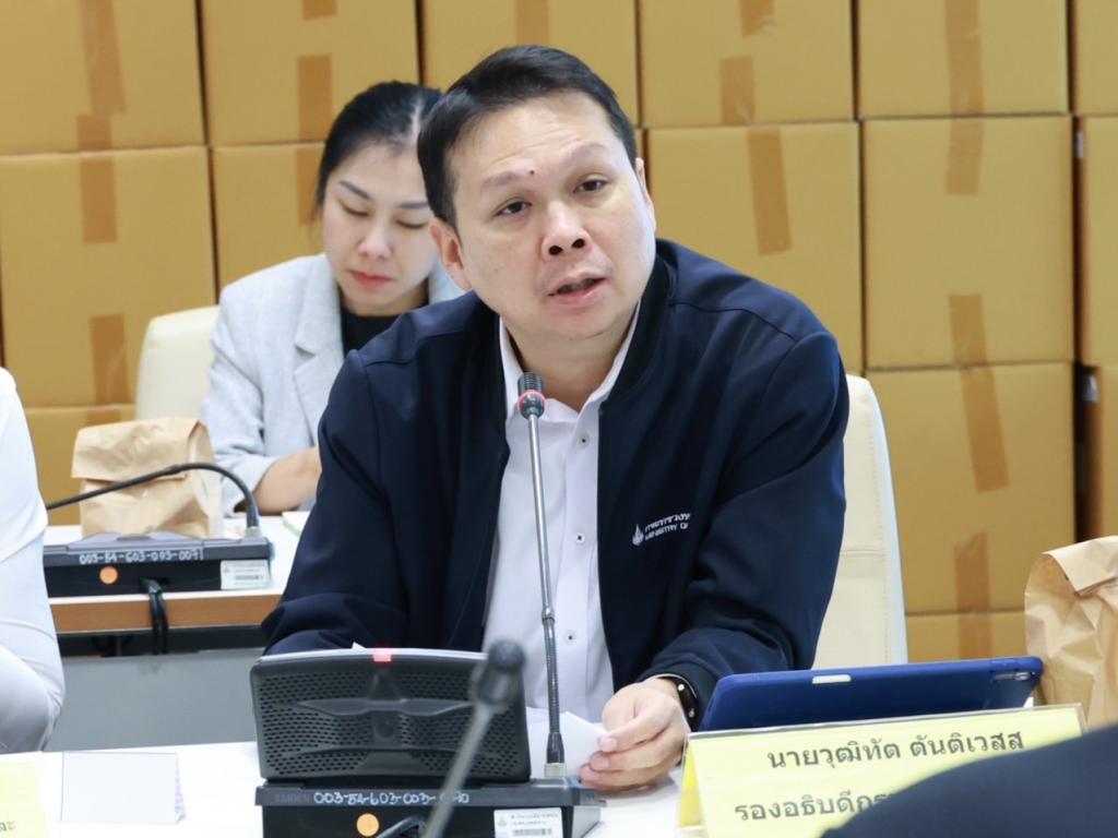 “รองอธิบดีพลาวุธ” นำทีมดีพร้อม หารือร่วม กรมธุรกิจพลังงาน ทบทวนสัดส่วนผสมไบโอดีเซล B100 ดันกลไกการทำงานภาครัฐเพิ่มประสิทธิภาพการผลิต ลดต้นทุน ยกระดับคุณภาพวัตถุดิบ พร้อมรับอนาคตพลังงานใหม่