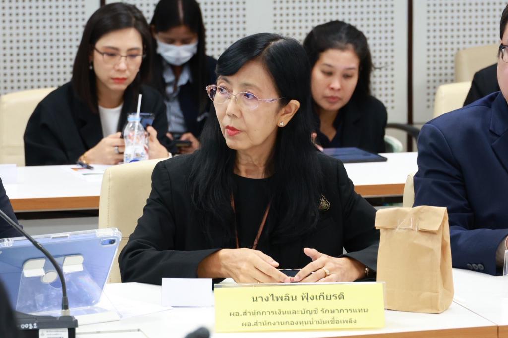 “รองอธิบดีพลาวุธ” นำทีมดีพร้อม หารือร่วม กรมธุรกิจพลังงาน ทบทวนสัดส่วนผสมไบโอดีเซล B100 ดันกลไกการทำงานภาครัฐเพิ่มประสิทธิภาพการผลิต ลดต้นทุน ยกระดับคุณภาพวัตถุดิบ พร้อมรับอนาคตพลังงานใหม่