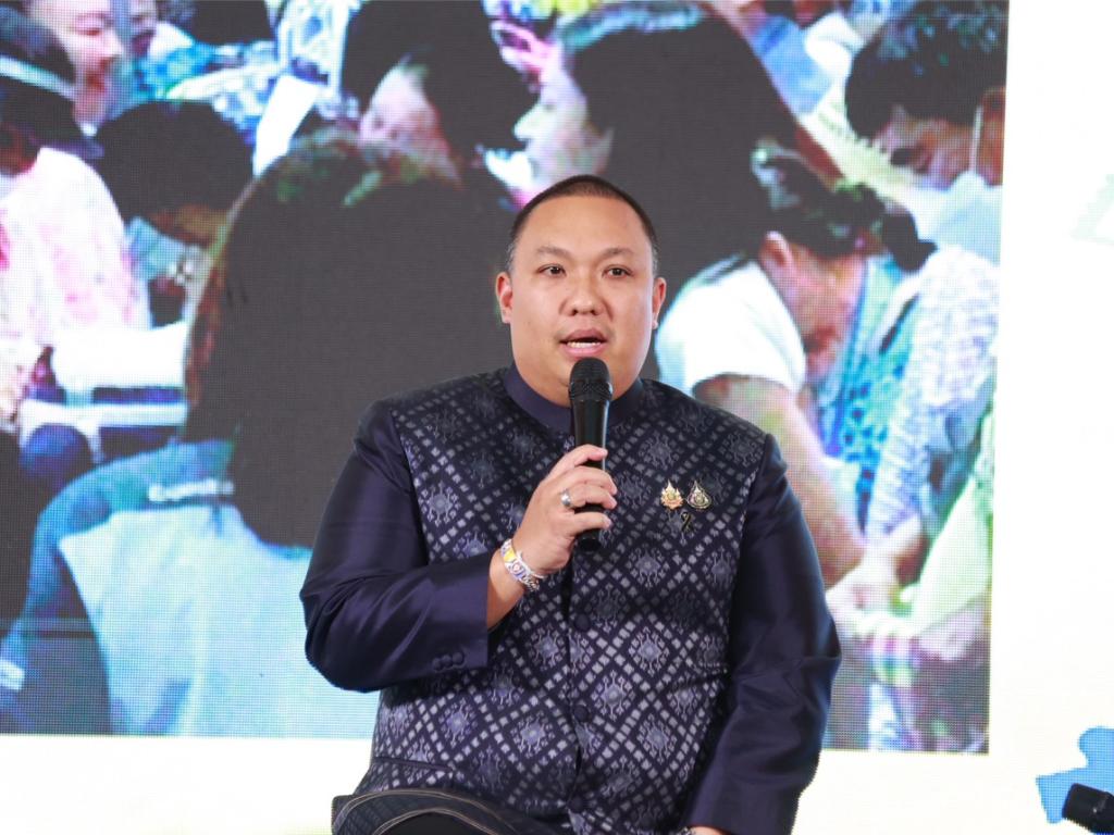 “ดีพร้อม” ผนึกภาคีเครือข่าย ขับเคลื่อน OTOP Midyear 2026 ยกระดับผลิตภัณฑ์ไทยสู่เศรษฐกิจสร้างสรรค์ กระตุ้นเศรษฐกิจฐานราก สร้างรายได้สู่ชุมชน