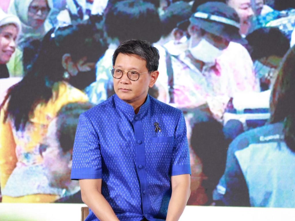 “ดีพร้อม” ผนึกภาคีเครือข่าย ขับเคลื่อน OTOP Midyear 2026 ยกระดับผลิตภัณฑ์ไทยสู่เศรษฐกิจสร้างสรรค์ กระตุ้นเศรษฐกิจฐานราก สร้างรายได้สู่ชุมชน