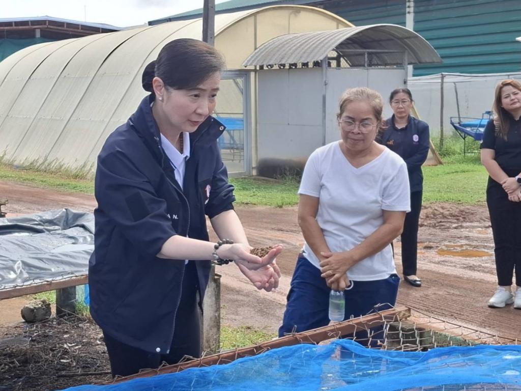 “อธิบดีณัฏฐิญา” รุกขับเคลื่อนเศรษฐกิจกลุ่มสนุก ยกระดับอุตสาหกรรมข้าวสู่เกษตรอุตสาหกรรมมูลค่าสูง