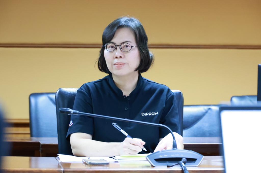 “อธิบดีณัฏฐิญา” กำชับทีม “ดีพร้อม” เร่งเครื่องเดินหน้าการทำงาน พร้อมเบิกจ่ายให้เป็นไปตามแผน ภายใต้แนวทาง ONE MIND เชื่อมโยงบูรณาการทุกหน่วยงาน สร้างเครือข่าย SMEs ให้เติบโตอย่างเข้มแข็ง