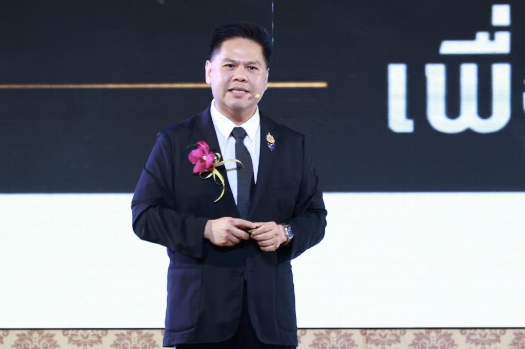 “วราวุธ” ปลุกพลัง SME ไทย งาน 45 ปี ดีพร้อม คพอ. ชู 3 นโยบายหลัก “เพิ่มความรู้-สร้างมาตรฐาน-เปิดทางสู่แหล่งทุน” สู้กติกาโลกใหม่
