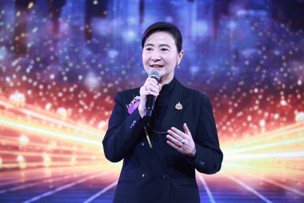 “วราวุธ” ปลุกพลัง SME ไทย งาน 45 ปี ดีพร้อม คพอ. ชู 3 นโยบายหลัก “เพิ่มความรู้-สร้างมาตรฐาน-เปิดทางสู่แหล่งทุน” สู้กติกาโลกใหม่