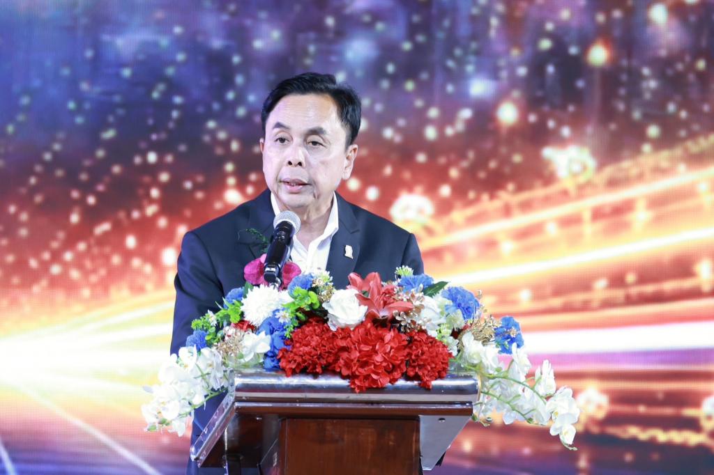 “วราวุธ” ปลุกพลัง SME ไทย งาน 45 ปี ดีพร้อม คพอ. ชู 3 นโยบายหลัก “เพิ่มความรู้-สร้างมาตรฐาน-เปิดทางสู่แหล่งทุน” สู้กติกาโลกใหม่