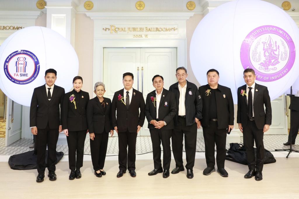 “วราวุธ” ปลุกพลัง SME ไทย งาน 45 ปี ดีพร้อม คพอ. ชู 3 นโยบายหลัก “เพิ่มความรู้-สร้างมาตรฐาน-เปิดทางสู่แหล่งทุน” สู้กติกาโลกใหม่