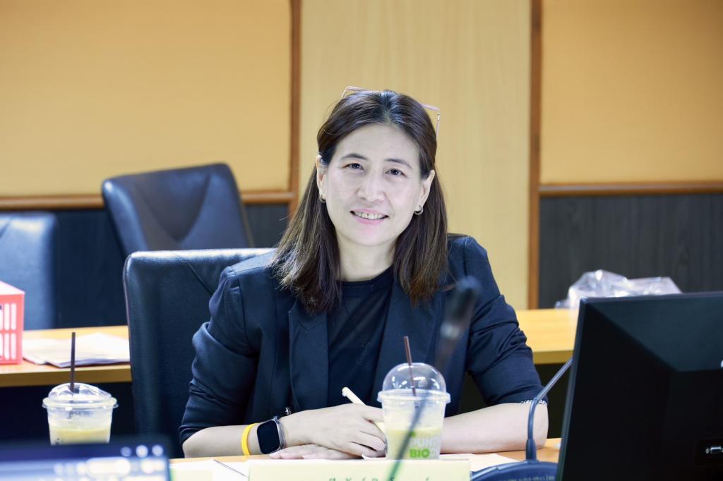 “รองอธิบดีพลาวุธ” หารือผู้ทรงคุณวุฒิ พิจารณารายชื่อผู้สมัครที่ปรึกษาอุตสาหกรรม ‘ดีพร้อม’ ปี 69 ก่อนนับถอยหลังสู่รอบไฟนอล มุ่งสร้างความเชื่อมั่นและยกระดับมาตรฐานการให้บริการที่ปรึกษาอุตสาหกรรมสู่ระดับสากล