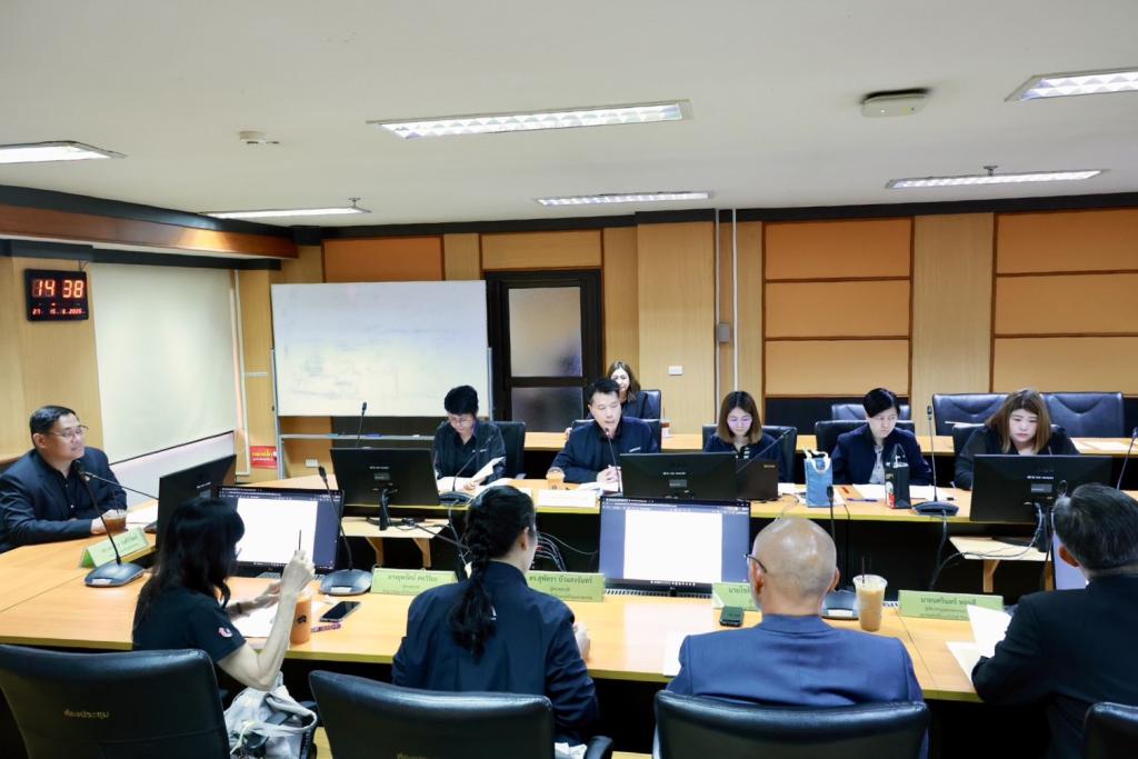 “รองอธิบดีพลาวุธ” หารือผู้ทรงคุณวุฒิ พิจารณารายชื่อผู้สมัครที่ปรึกษาอุตสาหกรรม ‘ดีพร้อม’ ปี 69 ก่อนนับถอยหลังสู่รอบไฟนอล มุ่งสร้างความเชื่อมั่นและยกระดับมาตรฐานการให้บริการที่ปรึกษาอุตสาหกรรมสู่ระดับสากล