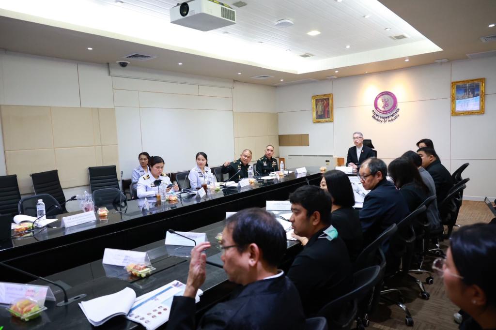 “ปลัดณัฐพล” และทีมดีพร้อม นำโดย "อธิบดีณัฏฐิญา" จับมือหน่วยงานพันธมิตร ร่วมจัดแสดงผลิตภัณฑ์ในงาน “THAIDEF - EX 2026” ดันอุตสาหกรรมป้องกันประเทศให้เติบโต