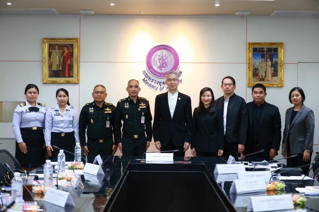 “ปลัดณัฐพล” และทีมดีพร้อม นำโดย "อธิบดีณัฏฐิญา" จับมือหน่วยงานพันธมิตร ร่วมจัดแสดงผลิตภัณฑ์ในงาน “THAIDEF - EX 2026” ดันอุตสาหกรรมป้องกันประเทศให้เติบโต
