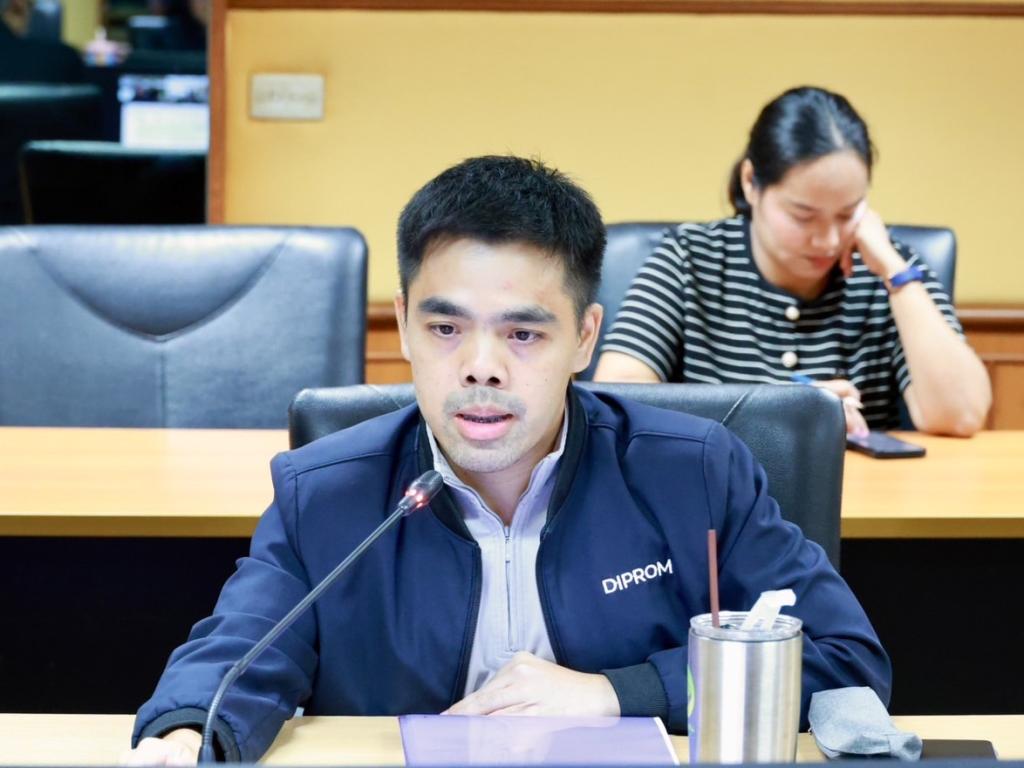“รองอธิบดีพลาวุธ” คุมเข้ม !! เรียกประชุมทีมเงินทุนหมุนเวียนฯ ติดตามผลการดำเนินงาน เน้นย้ำการนำข้อมูลมาใช้วางแผนการทำงานให้สำเร็จตามเป้าหมาย
