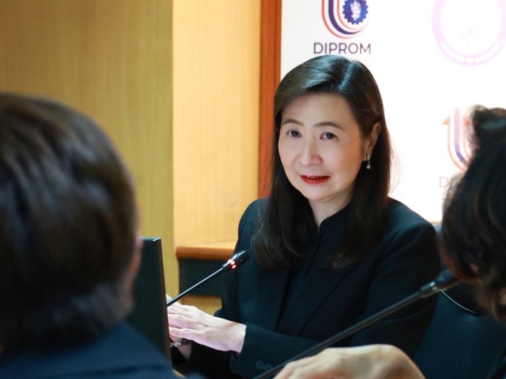 ดีพร้อม” หารือค้าปลีกยักษ์ใหญ่ “Big C” เตรียมหนุน SMEs อุตฯ อาหาร – เกษตรแปรรูป - แฟชั่น ก้าวสู่ขั้นวางทั่วไทย พร้อมขยายโอกาสการเติบโตอย่างยั่งยืน