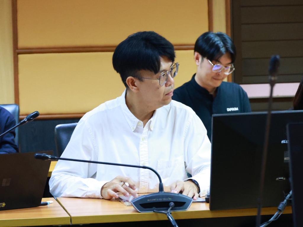 ดีพร้อม” หารือค้าปลีกยักษ์ใหญ่ “Big C” เตรียมหนุน SMEs อุตฯ อาหาร – เกษตรแปรรูป - แฟชั่น ก้าวสู่ขั้นวางทั่วไทย พร้อมขยายโอกาสการเติบโตอย่างยั่งยืน