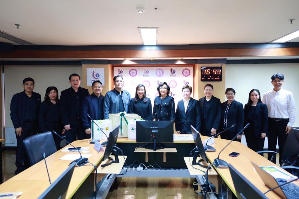 ดีพร้อม” หารือค้าปลีกยักษ์ใหญ่ “Big C” เตรียมหนุน SMEs อุตฯ อาหาร – เกษตรแปรรูป - แฟชั่น ก้าวสู่ขั้นวางทั่วไทย พร้อมขยายโอกาสการเติบโตอย่างยั่งยืน