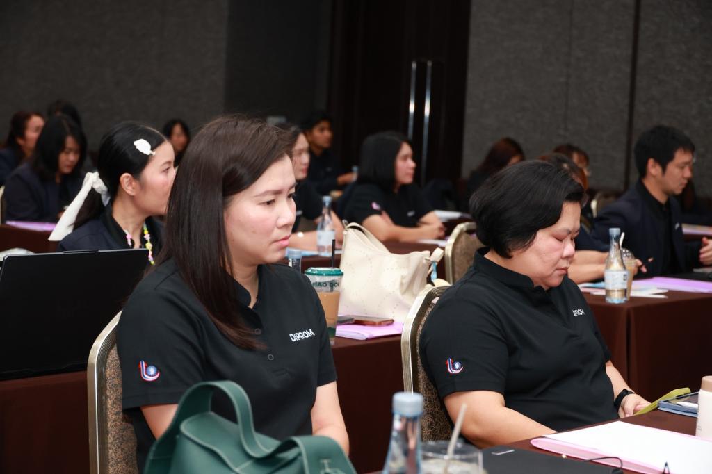 “ดีพร้อม“ เร่งติดอาวุธ ”นักวินิจฉัยธุรกิจ“ สร้างกลไกเสริมแกร่ง SMEs ไทย พร้อมยกระดับศักยภาพการแข่งขันสู่ความยั่งยืน