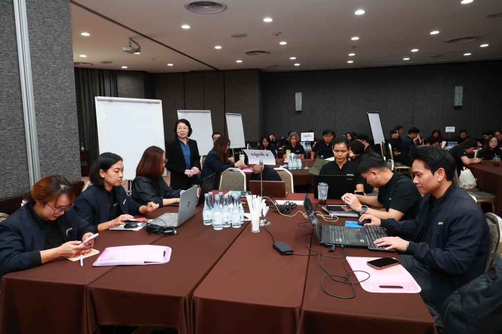 “ดีพร้อม“ เร่งติดอาวุธ ”นักวินิจฉัยธุรกิจ“ สร้างกลไกเสริมแกร่ง SMEs ไทย พร้อมยกระดับศักยภาพการแข่งขันสู่ความยั่งยืน