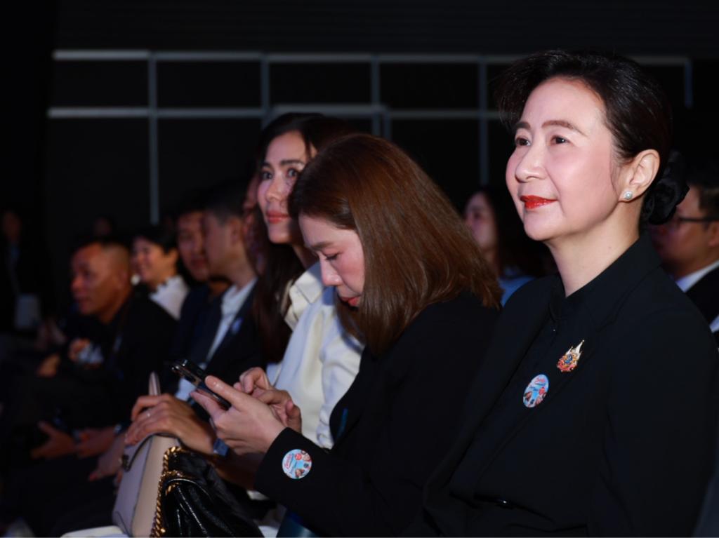 “ปลัดณัฐพล” ร่วมยินดีเครือสหพัฒน์ เปิดงาน “สหกรุ๊ปแฟร์ & เฟส ครั้งที่ 30” “อธิบดีณัฏฐิญา” เปิดเจรจาหาพันธมิตรร่วม ชวนสหพัฒน์ จัดมหกรรมสินค้า X อุตสาหกรรมแฟร์ ย้ำความร่วมมือภาครัฐ-เอกชน บูรณาการขับเคลื่อนเศรษฐกิจและหนุนผู้ประกอบการไทยอย่างต่อเนื่อง