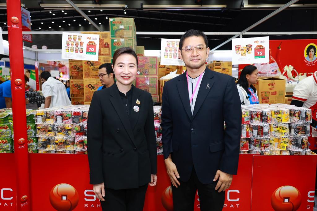 “ปลัดณัฐพล” ร่วมยินดีเครือสหพัฒน์ เปิดงาน “สหกรุ๊ปแฟร์ & เฟส ครั้งที่ 30” “อธิบดีณัฏฐิญา” เปิดเจรจาหาพันธมิตรร่วม ชวนสหพัฒน์ จัดมหกรรมสินค้า X อุตสาหกรรมแฟร์ ย้ำความร่วมมือภาครัฐ-เอกชน บูรณาการขับเคลื่อนเศรษฐกิจและหนุนผู้ประกอบการไทยอย่างต่อเนื่อง