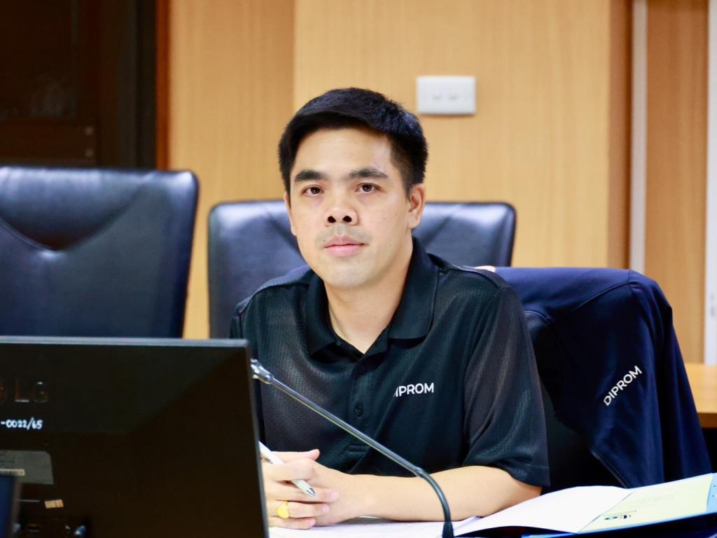 “รองอธิบดีพลาวุธ” ประชุมคณะอนุกรรมการฯ เร่งเครื่อง !! เดินหน้าเสริมสภาพคล่อง SME ต่อเนื่อง ไฟเขียวอนุมัติสินเชื่อให้ ผปก. เพื่อต่อยอดธุรกิจให้เข้มแข็งและเติบโต