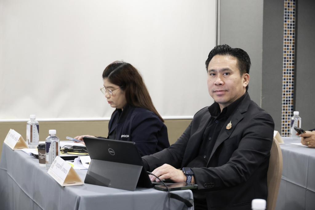 “อธิบดีณัฏฐิญา” มอบ “เลขาฯ วีระพล” ถ่ายทอดภารกิจ ดีพร้อม เชื่อมโยงการทำงาน สอจ. ชูโมเดลหนุนยกระดับศักยภาพ ผปก. ตอบโจทย์เศรษฐกิจเชิงพื้นที่