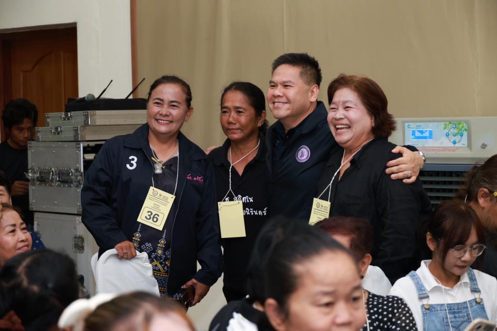 “วราวุธ” หนุน “DIPROM Community SkillUp” สร้างผู้ประกอบการรุ่นใหม่ ดันรายได้เพิ่ม เสริมความแข็งแกร่งให้เศรษฐกิจชุมชน ผ่านการต่อยอด เพิ่มมูลค่าวัตถุดิบในท้องถิ่น